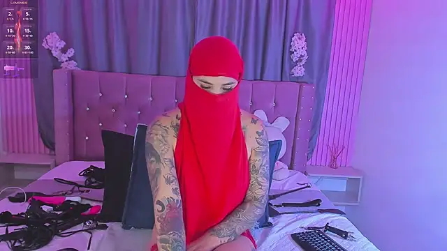 nayla-mouna (F young) - Doggy style+ slap ass X5 😍😋