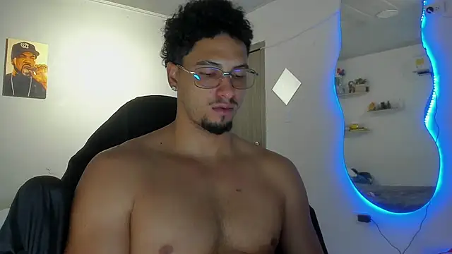 Kris_Khalifa69 live cam on StripChat