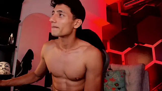 MaxiimoRomano_ webcam
