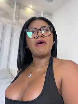 veronica_ebony