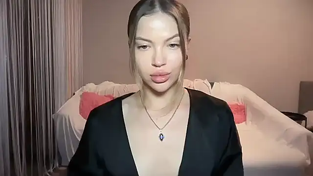 EmmyMills webcam