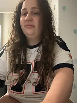 CurlyMaddie