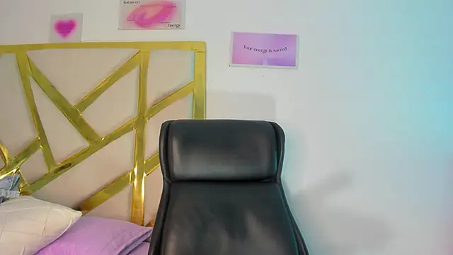 ChannelssDiirty live cam on StripChat