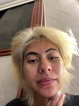 Eva_Feller69