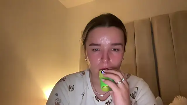 maisiesmithx live cam on StripChat