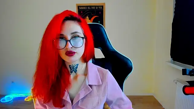 your_tora live cam on StripChat