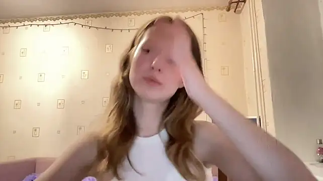 AlesiaGurevich live cam on StripChat