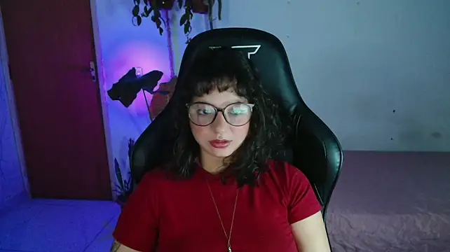 myamillor live cam on StripChat