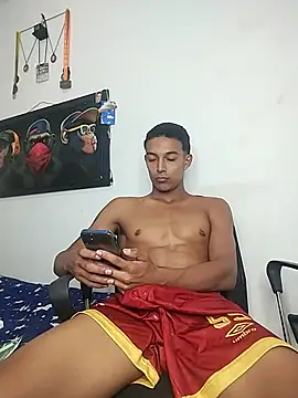 Demiansteven2 live cam on StripChat
