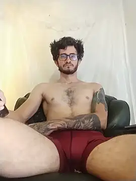 Loggan_donnelly live cam on StripChat