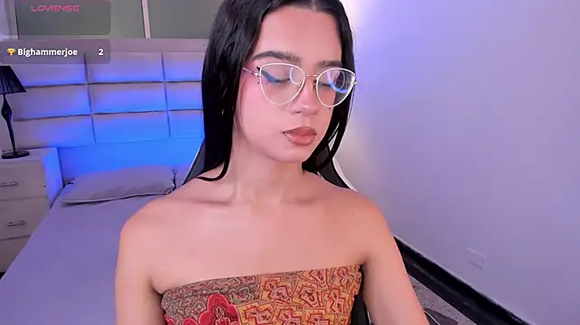 VictoriaMonroee_ live cam on StripChat