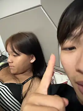 xiaoshuai2660 live cam on StripChat