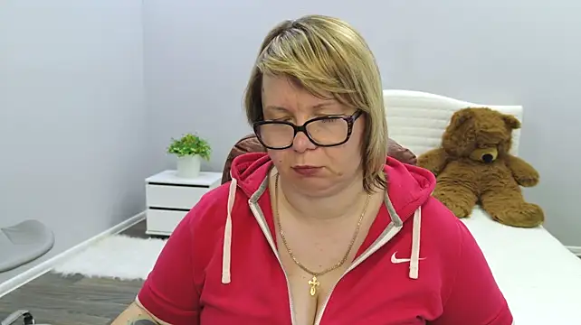 BonnnyBoobsy live cam on StripChat
