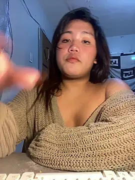 Mystic_Ember live cam on StripChat