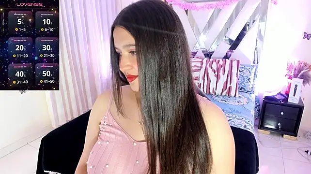 emma_evanss22 live cam on StripChat