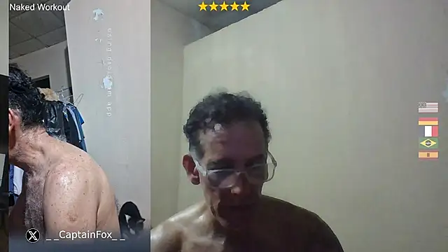 CaptainFox live cam on StripChat