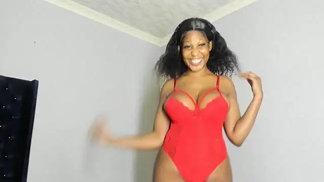 ConnieSmall24 live cam on StripChat