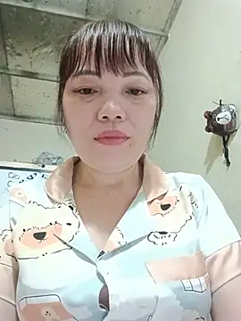 Sana-vn live cam on StripChat