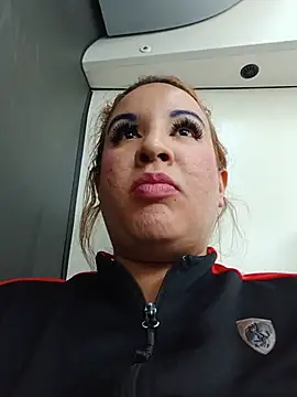 Xiomara_fiery live cam on StripChat