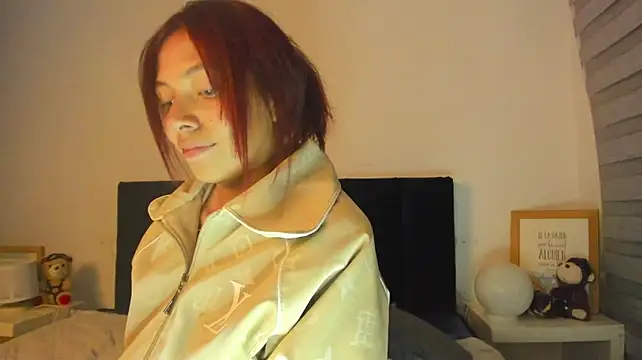melanie_roux__ live cam on StripChat