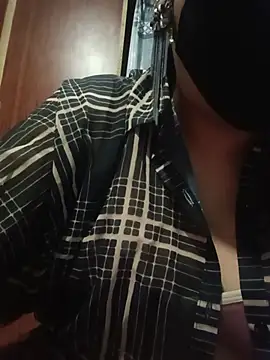 01Mona live cam on StripChat