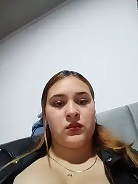 katty_42 live cam on StripChat