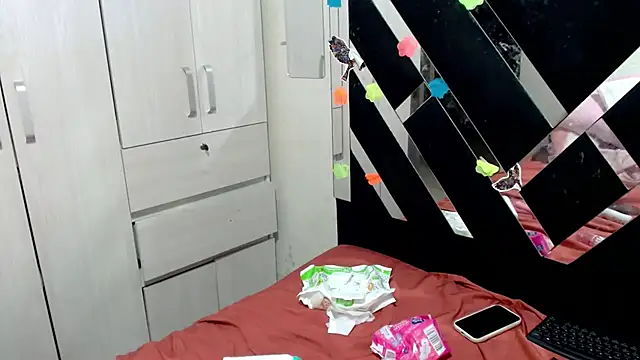 katery_wok11 live cam on StripChat