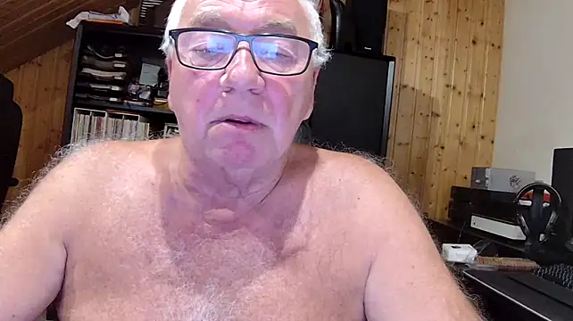 biggandybig live cam on StripChat