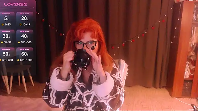 Crystal2207 live cam on StripChat