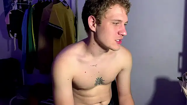 Bob_bucks live cam on StripChat