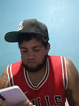 idbsj live cam on StripChat