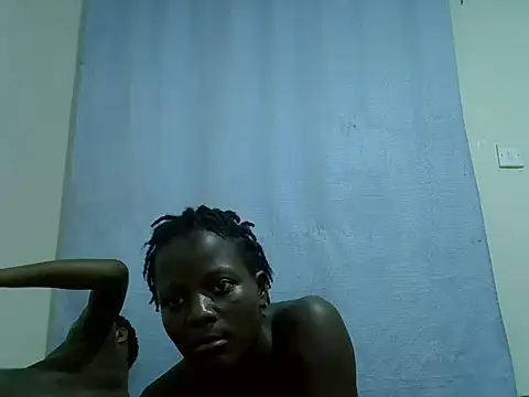 lewin_gal_ live cam on StripChat