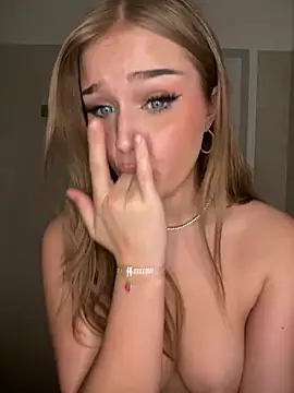 Hannah-2007 🏘 live sex chat