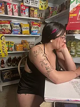 BabySweett_ live cam on StripChat