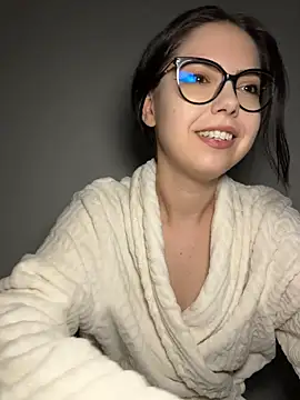 KaylaLewyss live cam on StripChat