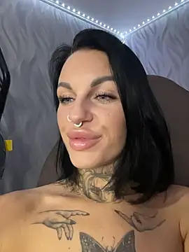 angel_devil_forever live cam on StripChat