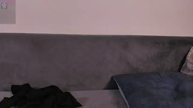 chisamisaa (F young) - DILDO IN ANAL