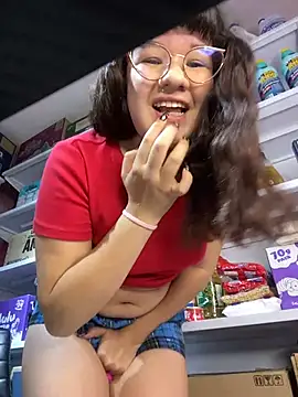 SOFTBERRY_ live cam on StripChat