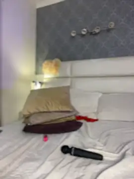MiilaBlake live cam on StripChat