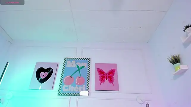 Sharon_Adamss webcam