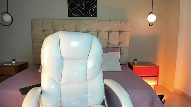 Naomy9_ webcam