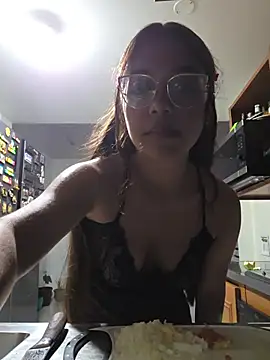 Andrea-Queen live cam on StripChat