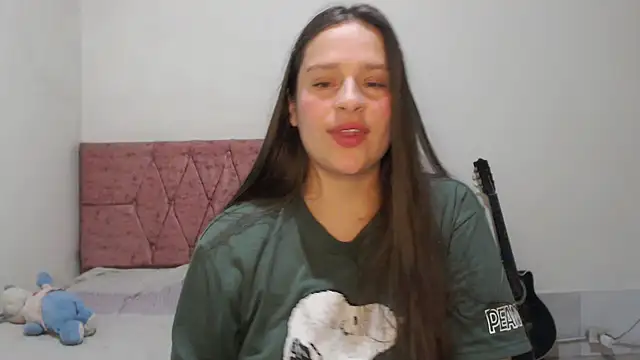 Serenity live cam on StripChat