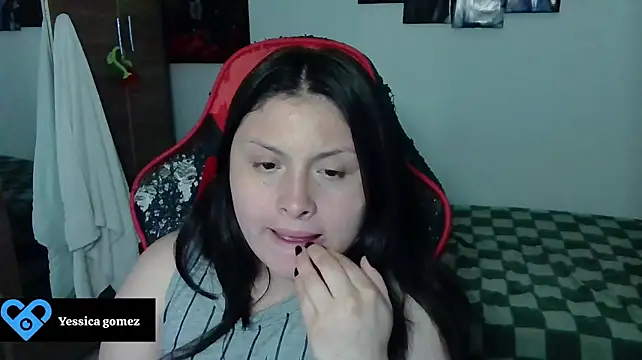 yessica_gomez01 live cam on StripChat