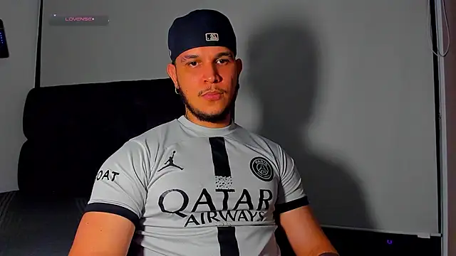 austinoficial live cam on StripChat