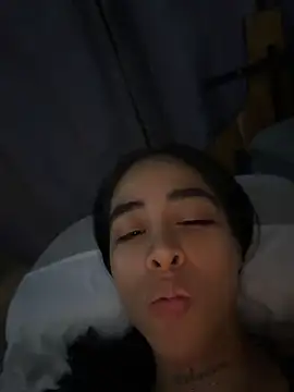 sophierooy22 live cam on StripChat