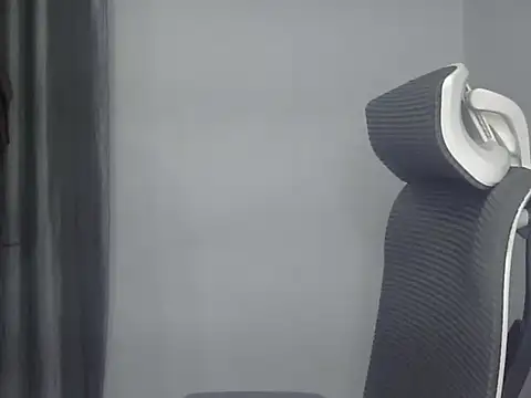 Strip_Lisa live cam on StripChat