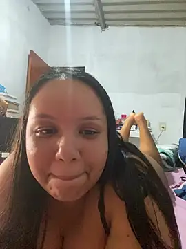 Bigostosa live cam