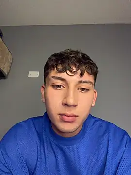 oliver_k (M twink) - WIN CONTROL TOY 3MIN + HARD MASTURBATION