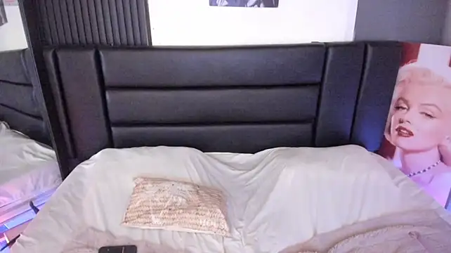 lunalenox live cam on StripChat